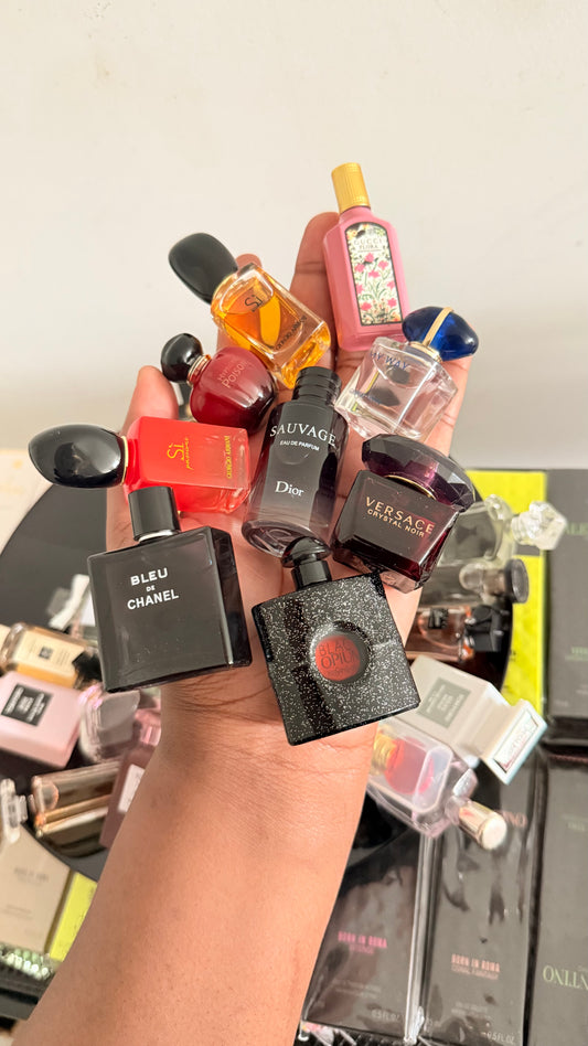 Lot de 36 minis parfums